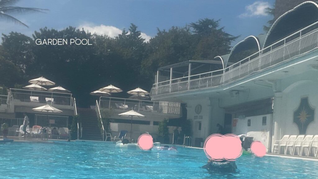 The-main-pool-at-Hotel-New-Otani-Tokyo